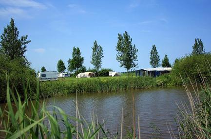 Kemping Weidumerhout