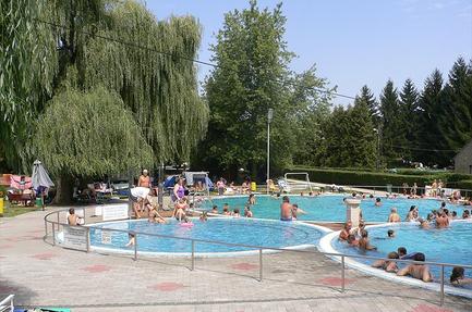 Höforrás Camping