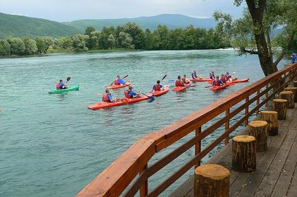 Camping Una RC Kiro Rafting