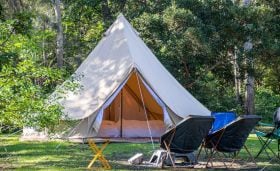 Tipi tent