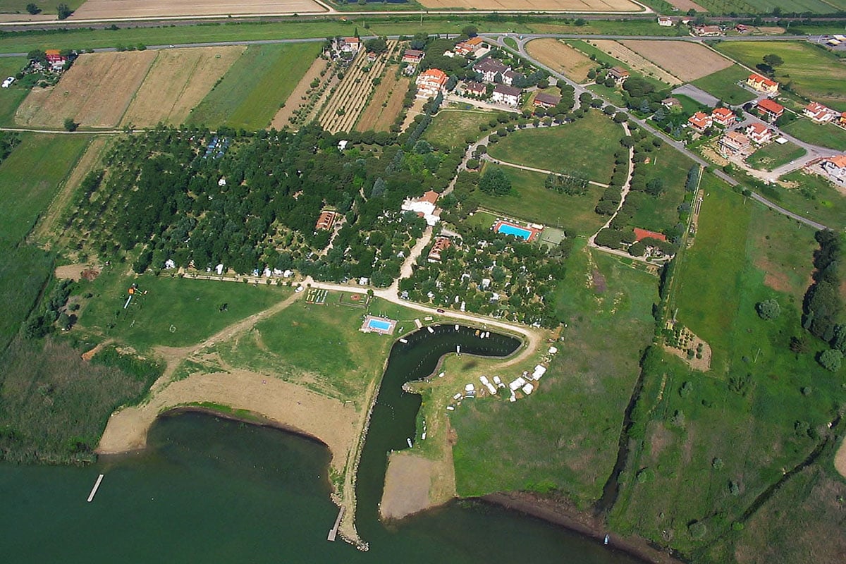 Kitchen facilities at Badiaccia Camping Village in Castiglione del Lago