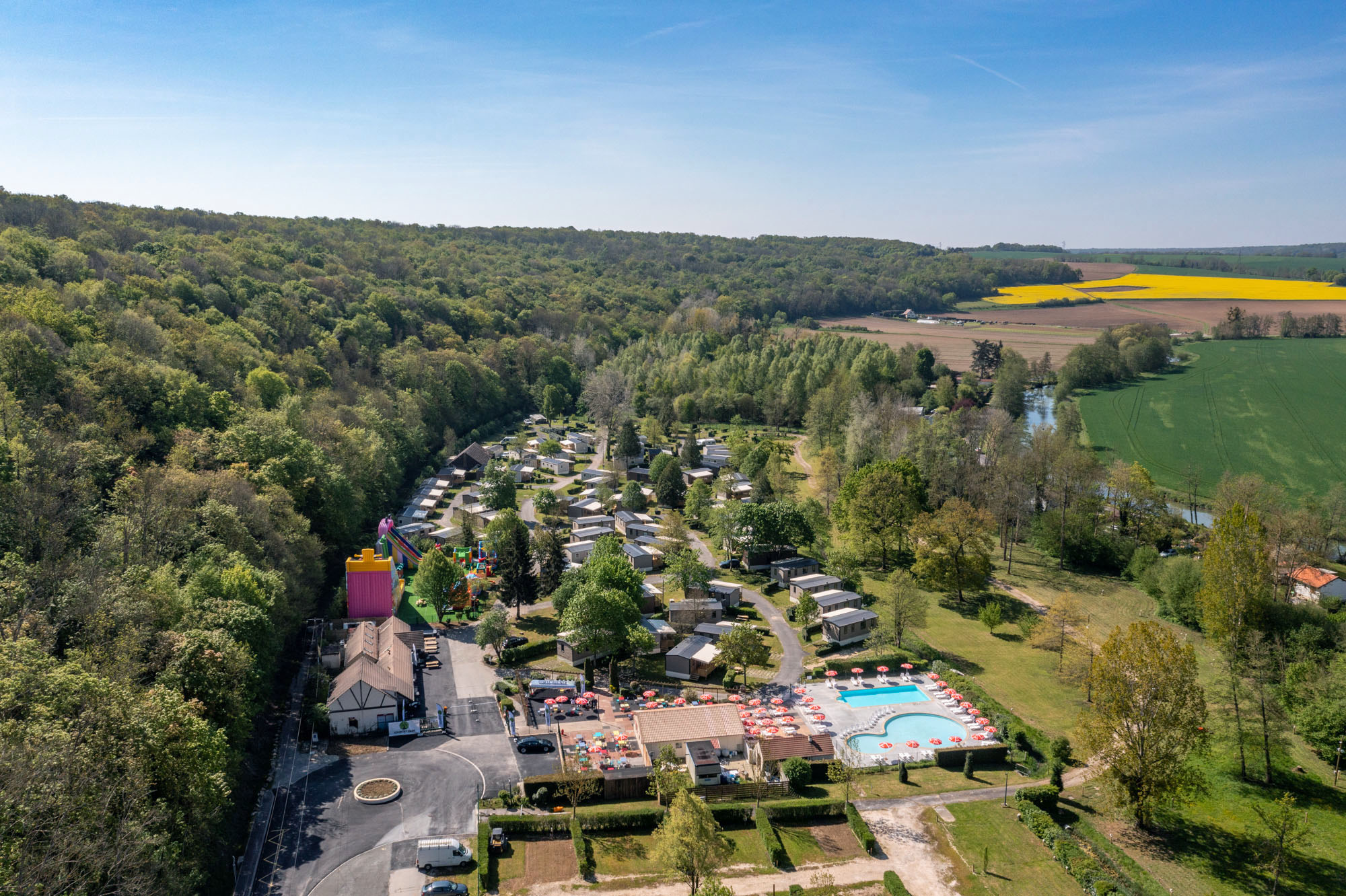 Online bestellen: Country Park Crécy La Chapelle