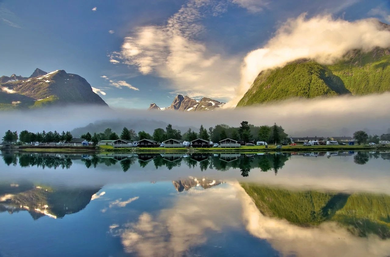 Åndalsnes Camping og Motell AS