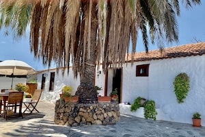 campsite-image campsite-image