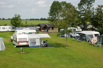 Watersportcamping 'Tussen de Diepen' Watersportcamping 'Tussen de Diepen'