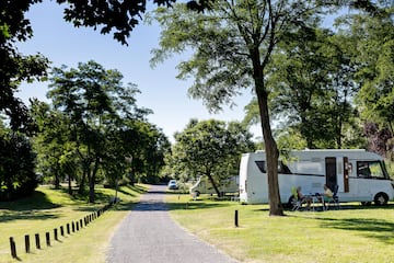 Sites & Paysages Camping de Gien - Image 1