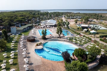 Club del Sole Spina Family Collection Club del Sole Spina Family Collection