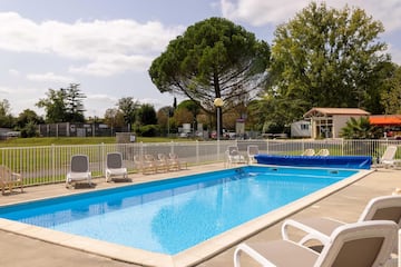 Camping Saintes Grandes Rives Camping Saintes Grandes Rives