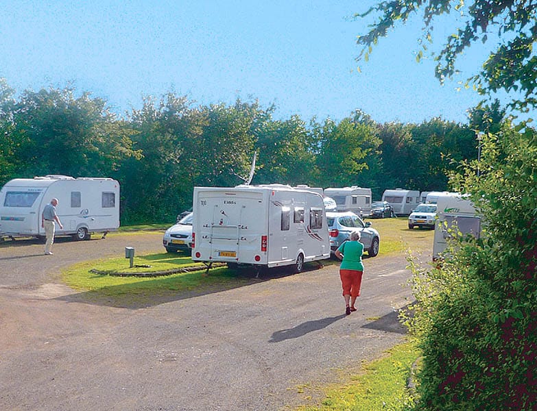 camping stecker goobay CEE-Adapterkabel fr Wohnwagen 1,5 m CEE-Stecker auf 1 x CEE-Bu
