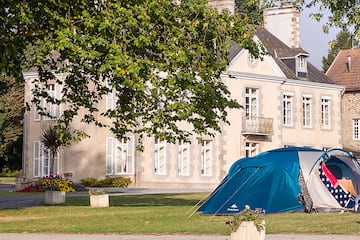 Camping Château Lez-Eaux Camping Château Lez-Eaux