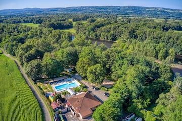 Camping Les Chalets sur la Dordogne Camping Les Chalets sur la Dordogne