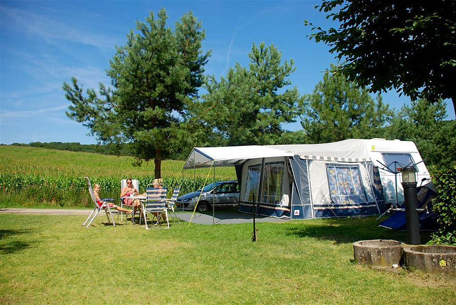 mini camper mieten HeroCamper Mini-Wohnwagen Teardrop MIETEN main image 1