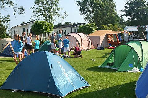 camp & surf markermeer WB Surf Camp