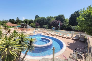 Flower Camping Le Clos Auroy Flower Camping Le Clos Auroy