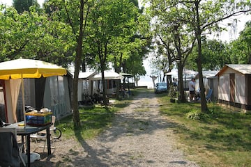 Camping Lido di Monvalle Camping Lido di Monvalle