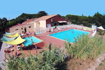 Camping Les Casteillets - Image 1 Camping Les Casteillets - Image 1