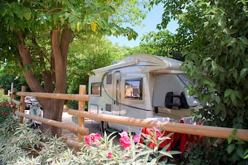 Camping L'Arlesienne - Image 1