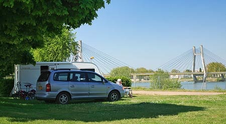 Camping Du Pont de Bourgogne — 5