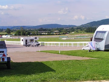 Cheltenham Racecourse Caravan Club Site Cheltenham Racecourse Caravan Club Site