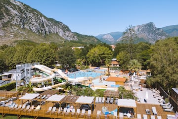 Camping Yelloh! Village Le Pré Lombard Camping Yelloh! Village Le Pré Lombard