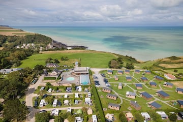 Camping Huttopia Les Falaises - Normandie - Image 1 Camping Huttopia Les Falaises - Normandie - Image 1