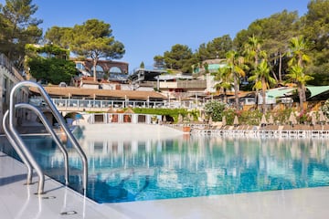 Camping Yelloh! Village Holiday Green - Image 1 Camping Yelloh! Village Holiday Green - Image 1