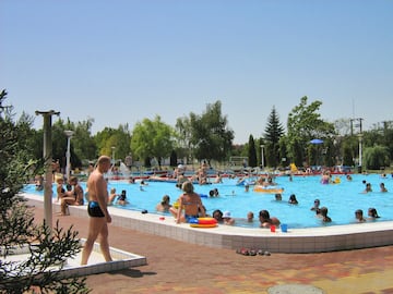 Thermal Camping und Bad Thermal Camping und Bad