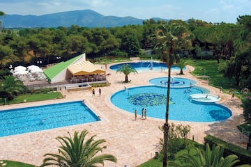Baia Domizia Camping Village - Image 1 Baia Domizia Camping Village - Image 1