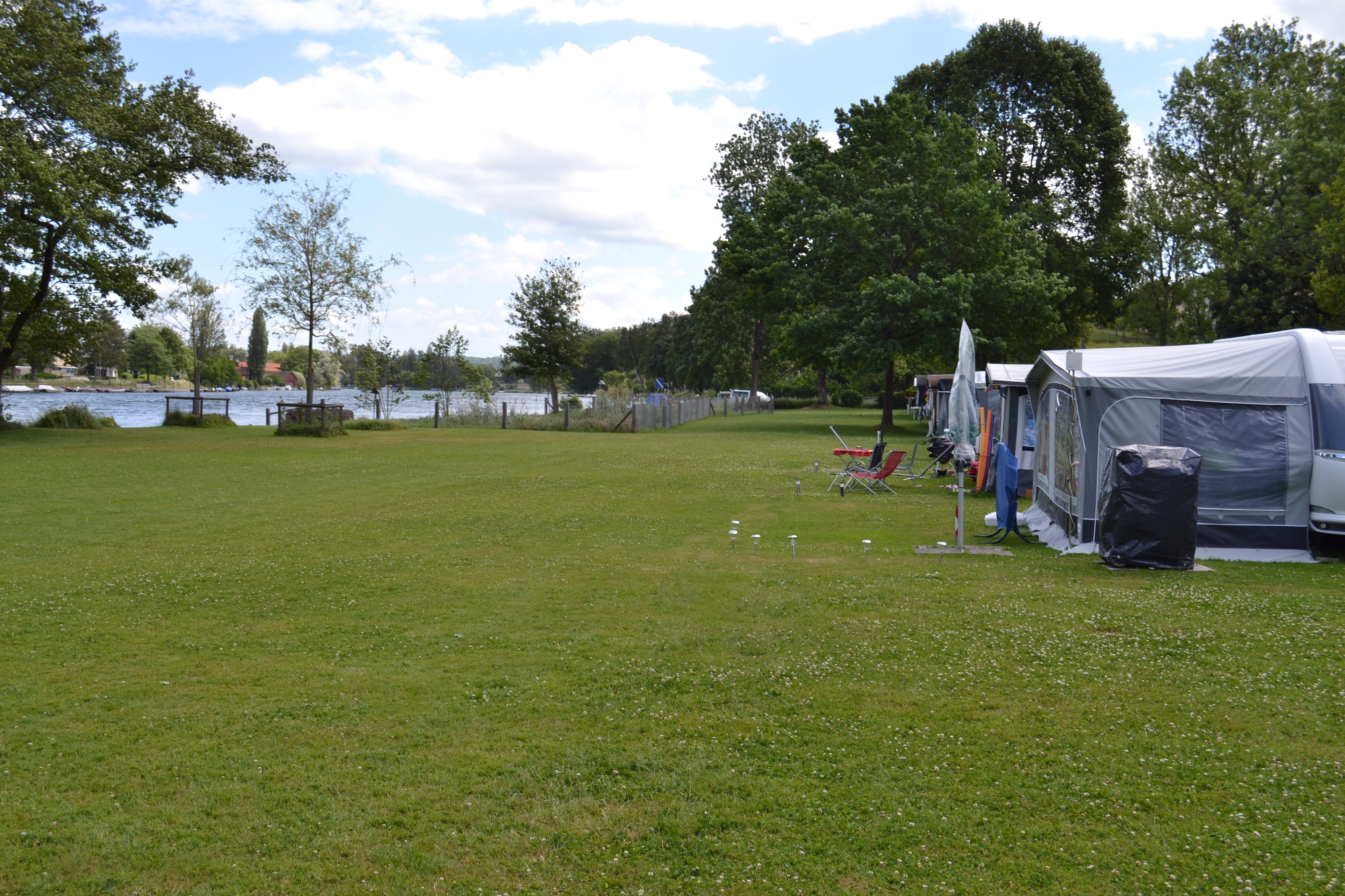glamping tents Life InTents 16' (5M) Stella Stargazer Bell Tent