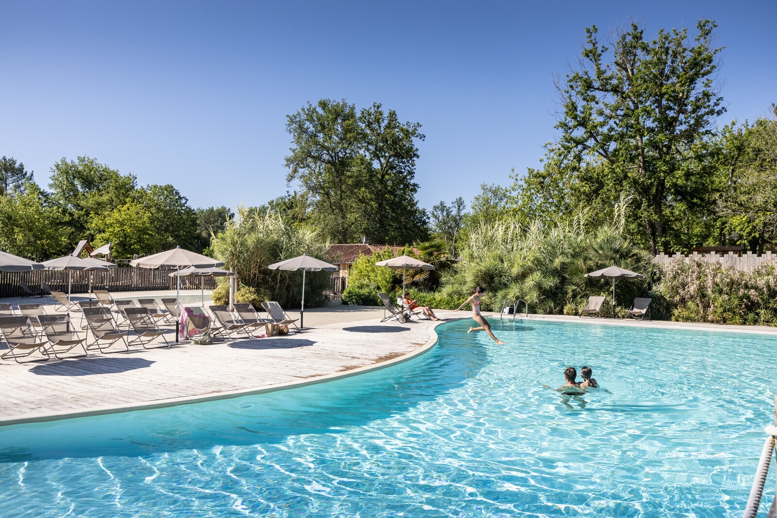 Camping Huttopia Lac de l'Uby - Gers — 4