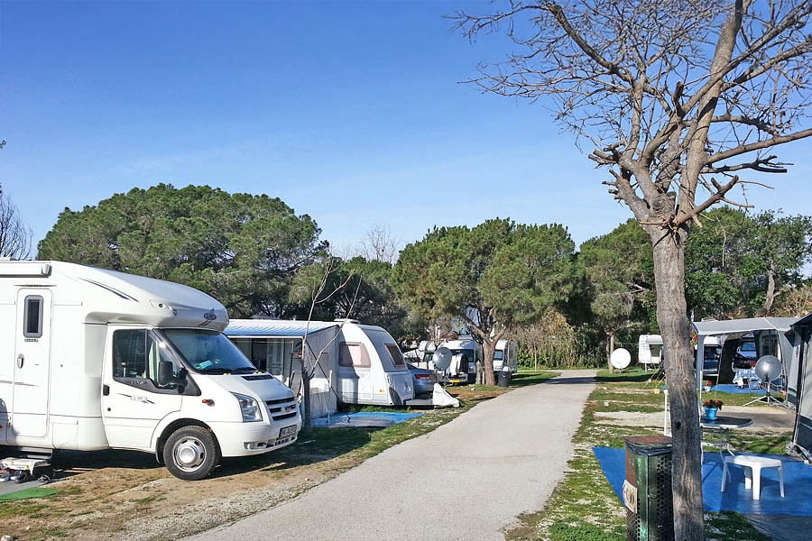 wasserbehälter für camping Umikk Camping Wasserkanister 5L-22L: Einfach & Praktisch