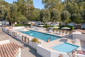 Camping APV Au Vallon Rouge Camping APV Au Vallon Rouge