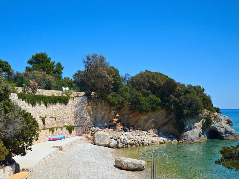 image105221 image105221