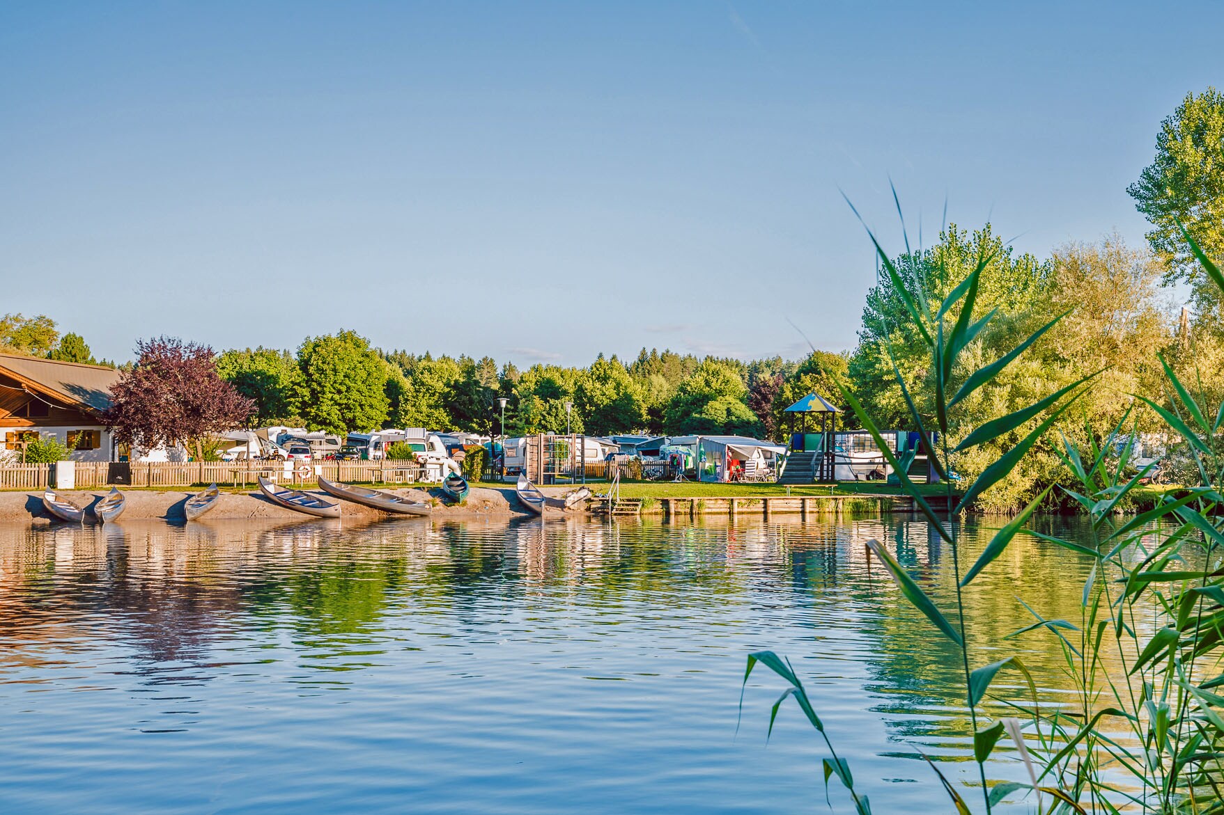 Bedroom accommodation at Familien-Erlebnis Camping Poglitsch in Faak am See