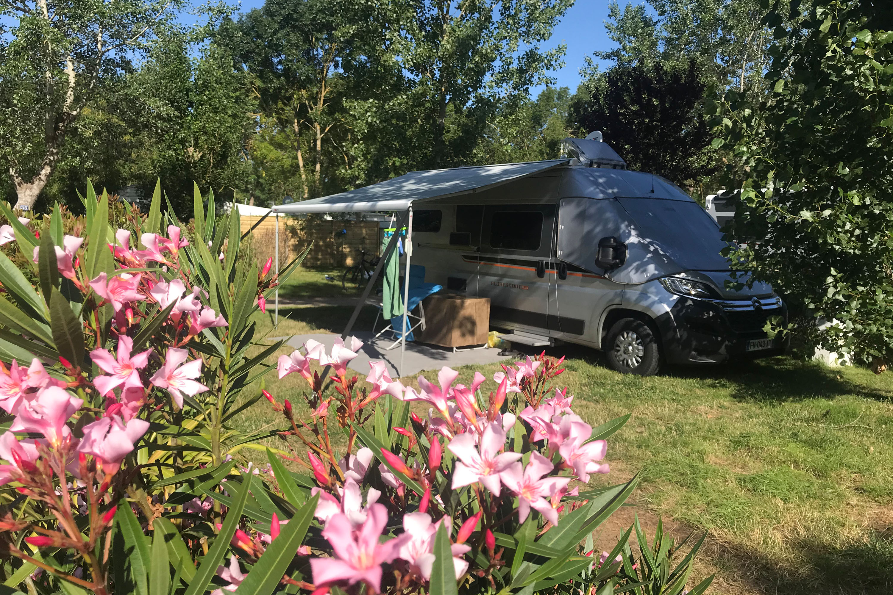lumaland zelt Das Pop-up-Wurfzelt für Camping & Party mit Quick & Cool Technologie!