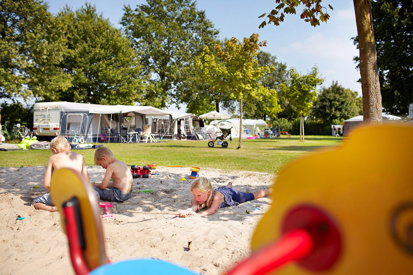 Bedroom accommodation at Recreatiepark TerSpegelt in Eersel