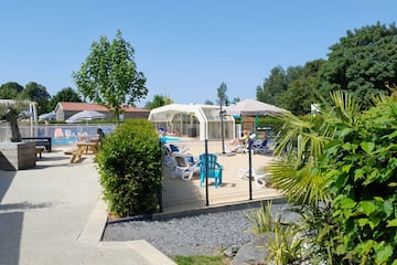 Camping Le Lac des Charmilles Camping Le Lac des Charmilles