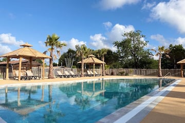 Camping Les Ourmes Camping Les Ourmes